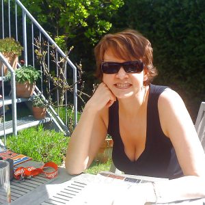 Après une séparation, ouverte à l’expérience en trio Lucie - rencontre-Cougar-Arles