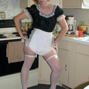 Céline cherche homme audacieux pour nuits sans fin à Figeac, envie de chaleur humaine et de peaux qui se reconnaissent profil-Figeac-1385