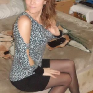 Sensuelle complice de plaisirs fusants rencontre-Cougar-Salon-de-Provence